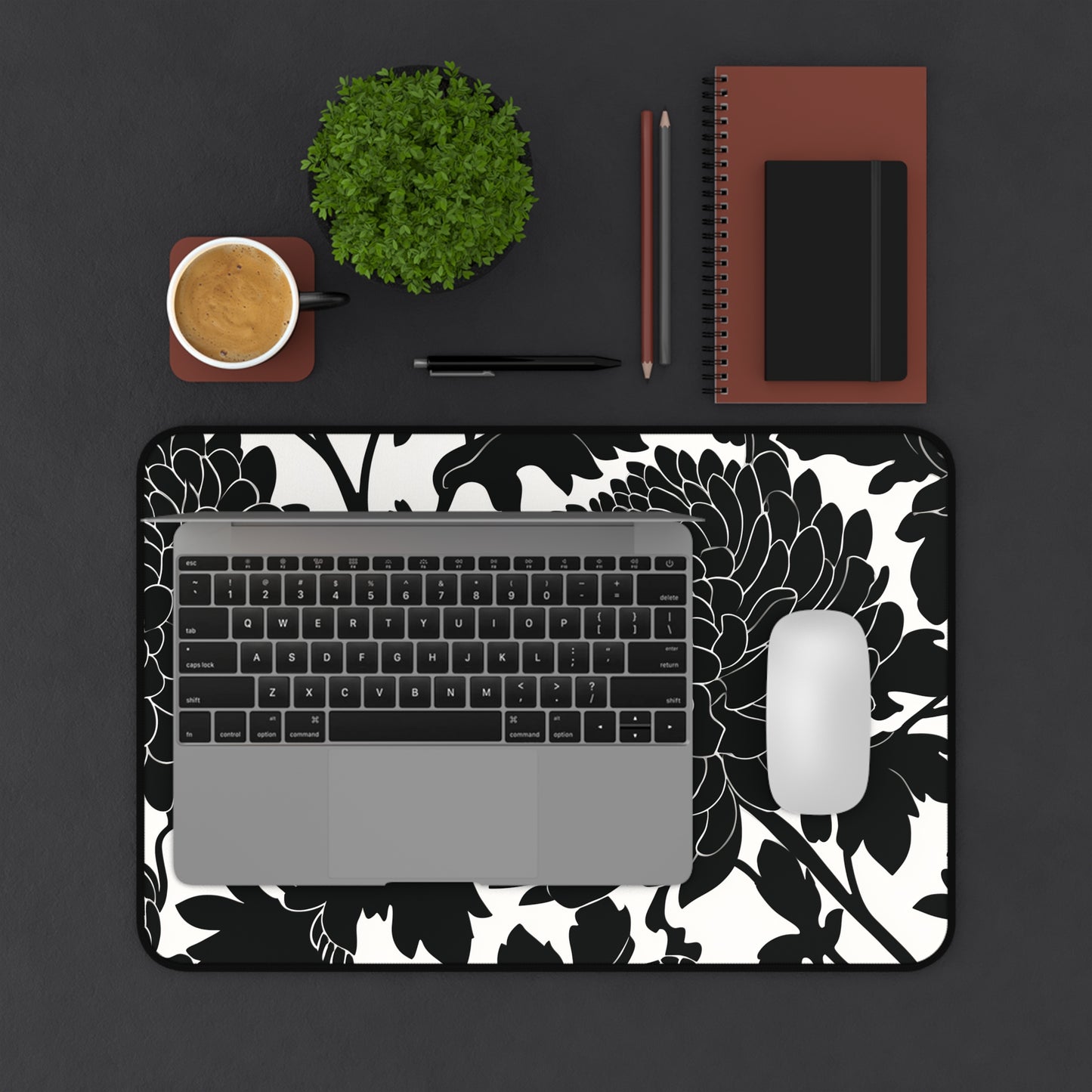 Japanese Chrysanthemum Desk Mat: Elegant Black & White Floral Mouse Pad